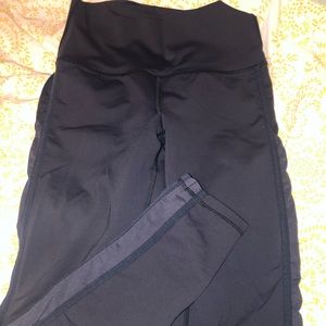 Navy aerie leggings with mesh detail on side